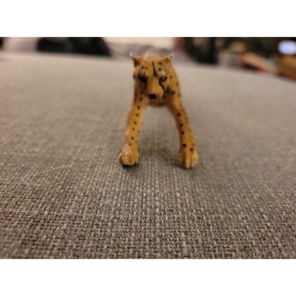 CHEETAH Animal Figurine Safari Ltd. Toy Wild Safari Collection - Picture 2 of 9